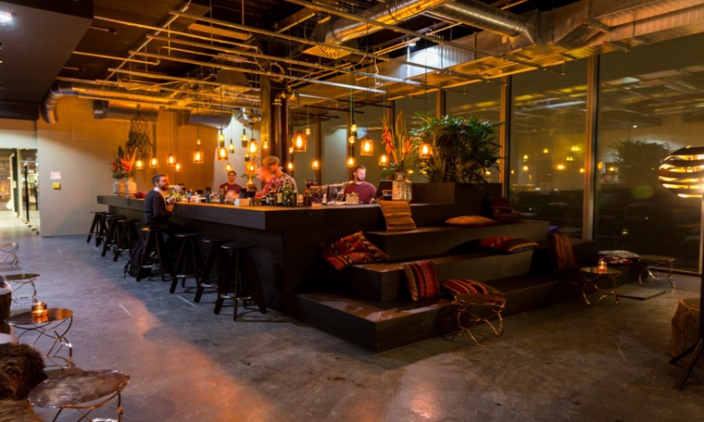 monkey-bar-im-25hours-hotel-berlin-de12018-raw